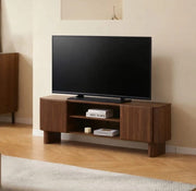 MUEBLE TV AMBER WALNUT CON MATERIAL MDF Y 2 PUERTAS CON BISAGRAS DE CIERRE SUAVE 150-150X37X60