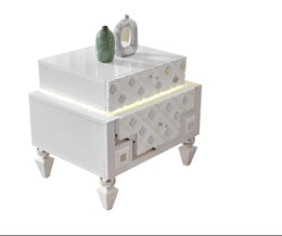 CRISTAL BEDSIDE TABLE IN SILVER AND WHITE COLOR WITH LIGHT WITH ELEGANT DESIGN.MEASURING 60X47X51CM