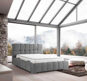 LA BASE GRIS PREMIUM 160X200 COMBINA ELEGANCIA MODERNA CON CONFORT EXCEPCIONAL. SU DISEÑO NUBOSO TAPIZADO Y AMPLIO . INCLUYE CANAPÉ Y SIN COLCHÓN