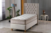 LA BASE ALICANTE DE 90X190 CM OFRECE UNA ZONA PARA DORMIR AMPLIA Y CÓMODA CON UN CABECERO MODERNO CON BOTONES. EN TERCIOPELO COLOR BEIGE CON CANAPÉ SIN COLCHÓN