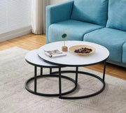MESA DE CENTRO NIDO CON ESTRUCTURA DE METAL NEGRO Y SOBRES DE CRISTAL BLANCO ULTRACLARO.
