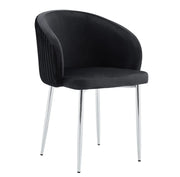 SILLA CARLITA EN TERCIOPELO NEGRO CON PATAS PLATEADAS.
