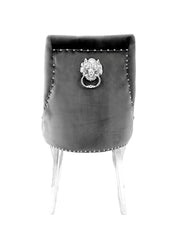 SILLA TAPIZADA CON DETALLE DE CABEZA DE LEÓN EN TERCIOPELO ANTRACITA GRIS OSCURO.