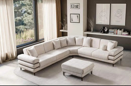 MODERN L-SHAPED SECTIONAL SOFA IN BEIGE FABRIC WITH DEEP CUSHIONED SEATING , MATCHING PILLOWS AND ELEGANT WAKNUT FINISH LEGS.MEDIDAS 322X282CM