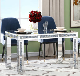 ECLAT RECTANGULAR DINING TABLE WITH A MIRRORED FINISH. MEASURING 130X80X75CM