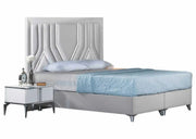 BOSS BEDROOM SET IN WHITE/SILVER FEATURES A MODREN AND ELEGANT DESIGN . THE SET INCLUDES  A 160X200CM BED WITHOUT MATRESS AND WARDROBE WITH 2 SLIDING DOOR AND COMMODE 107X46X75CM AND MIRROR AND 2 BEDSIDE TABLE 60X46X45CM
