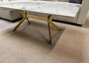 MESA DE CENTRO SAMA CON MÁRMOL BEIGE Y PATAS DORADAS 120X70X45CM
