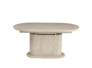 LA MESA DE COMEDOR EXTENSIBLE LOKA CUENTA CON UNA BASE DE MDF CON EFECTO TRAVERTINO Y UNA CUBIERTA DE CERÁMICA DE TRAVERTINO MATE QUE COMBINA UN ASPECTO DE PIEDRA NATURAL CON DURABILIDAD. MIDE 160/200X90X75CM