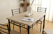 EL JUEGO DE MESA DE COMEDOR TUTI 110X70X75CM CUENTA CON UNA MESA CON ACABADO ROBLE RAYADO Y 4 SILLAS (4+1) QUE COMBINAN UNA CALIDEZ NATURAL.