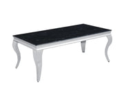 MESA DE CENTRO DE ESTILO BARROCO CON ACABADO PLATEADO Y NEGRO EN LA PARTE SUPERIOR, CON MEDIDAS DE 120X60X45CM