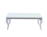 MESA DE CENTRO BAROQUE 120X60CM, ACABADO BLANCO CON PATAS PLATEADAS.