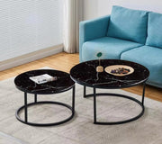 MESAS DE CENTRO ANIDABLES CON PATAS DE METAL NEGRO Y TAPA DE CRISTAL Y MÁRMOL NEGRO. 80X45 + 60X38CM