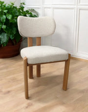 HERA CHAIRS WITH WOODEN EFFECT LEGS AND CHENILLE BEIGE FABRIC.MEASURING 48X50X80CM