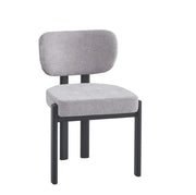 SILLA BAGUETTE CON PATAS EFECTO NEGRO EN TELA CHENILLA SERGE GRIS CLARO.