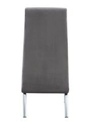 SILLAS FATE DE TERCIOPELO GRIS CON PATAS PLATEADAS.