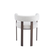 VAIANA CHAIR WITH WALNUT EFFECT LEGS AND BEIGE VELVET SEAT.